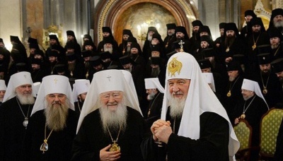 РПЦ проводитиме богослужіння онлайн у Росії, а в Україні закликає приходити у храми – ІС