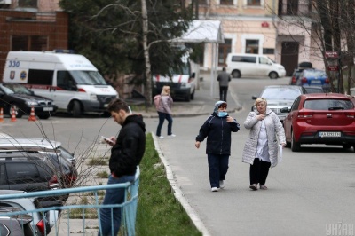 Буковинців попередили про ймовірність продовження карантину до літа