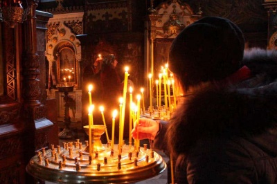 Суд виправдав настоятеля храму в Красноїльську, якого оштрафували за порушення карантину на Великдень