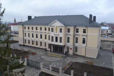 На Буковині почав роботу суд, будівлю якого було зведено «з нуля»
