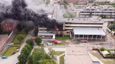 Наслідки пожежі на заводі в Чернівцях можуть бути небезпечними для жителів, – еколог