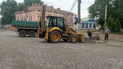 Які вулиці у Чернівцях почнуть ремонтувати наступного тижня