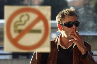 Курців в Україні хочуть штрафувати по-новому вже з осені