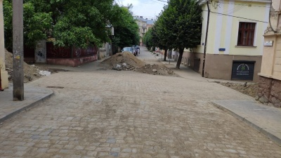 У Чернівцях закінчили тривалий ремонт вулиці Переяславської