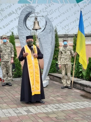 У Чернівцях провели “Подзвін за героями”