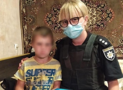 Поїхав на велосипеді та не повернувся додому: на Буковині поліція розшукала 8-річного хлопця