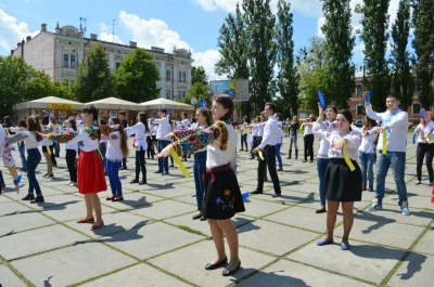 Ранкова пробіжка Зеленського та смертельна ДТП на Буковині: головні новини 26 липня