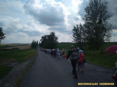 Порушували карантин. На Волині селяни не дозволили таборуватися учасникам хресного ходу до Почаєва - відео