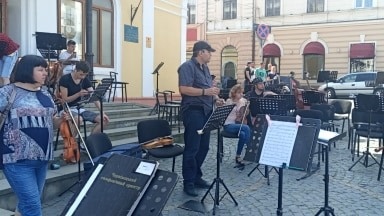 У Чернівцях провели репетицію до Дня Незалежності У Чернівцях провели репетицію до Дня Незалежності