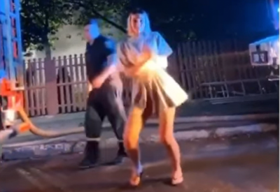 Танці на тлі пожежі та як головлікар позбавив медсестер «ковідних» надбавок: головні новини 9 серпня