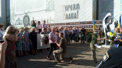 До Чернівців приїхали матері загиблих воїнів АТО - фото