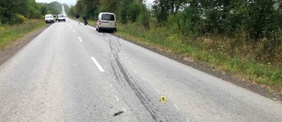 Смертельне ДТП на Буковині: водій наїхав на чоловіка, який лежав на дорозі