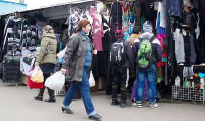«Червона» зона: у Чернівцях Калинівський ринок працює у штатному режимі