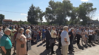 Під Харковом евакуювали ромів, проти яких ополчилося село