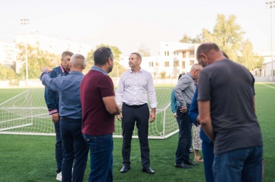 У Чернівцях нарешті здадуть в експлуатацію футбольний довгобуд – стадіон*