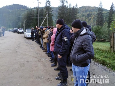 Поліція розшукала двох 11-річних хлопчиків, які зникли у горах Буковини – фото