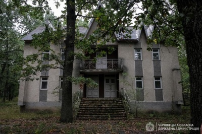 На Буковині на закинутий санаторій витрачали сотні тисяч гривень - фото