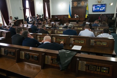 Віталій Михайлішин запропонував підтримати медиків та освітян*