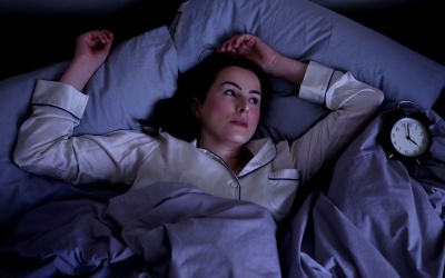 Прокинулися серед ночі — прості та дієві поради, як швидко заснути