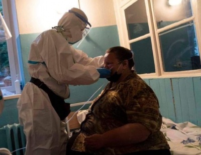 «Забрали маску в однієї людини і дали іншій», - лікарка з Чернівців про ситуацію з киснем в обласній лікарні