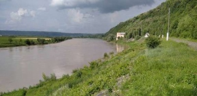 Водозабір у Чернівцях, який пошкодила повінь, ремонтують вже чотири місяці