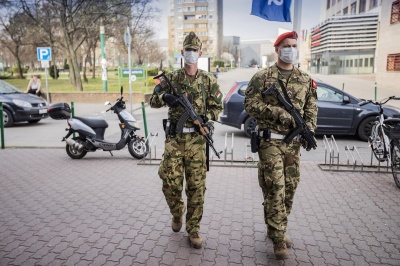 Пандемія COVID-19. В Угорщині запроваджують комендантську годину