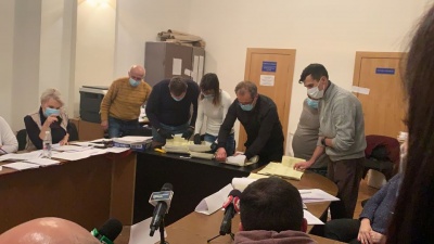 Чернівецька ТВК перерахувала бюлетені на виборчій дільниці в Коровії