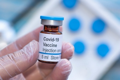 Пандемія COVID-19. Компанії BioNTech та Pfizer оголосили про 90% ефективність своєї вакцини