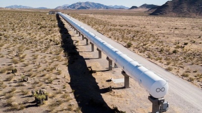 Hyperloop Ілона Маска вперше перевіз пасажирів