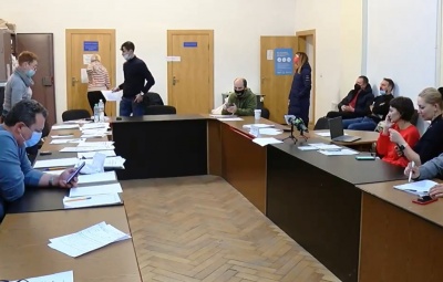 У «Партії чернівчан» заявили про фальсифікації при підрахунку голосів у Чернівцях