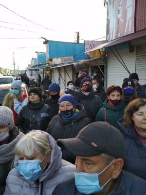 У Чернівцях підприємці «Калинки» збираються на пікет через «карантин вихідного дня» – фото