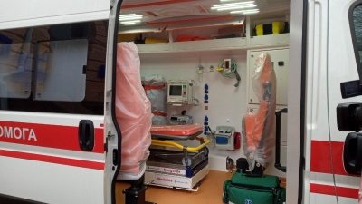 На Буковину прибули вісім авто швидкої допомоги, які закупили за кошти НСЗУ