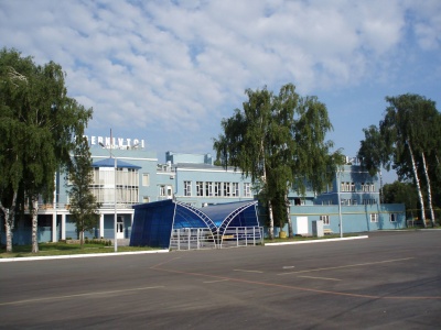 Чернівецька міськрада виділила понад пів мільйона на зарплату працівникам аеропорту