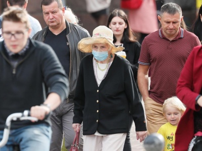 На майже 200 тисяч менше. З початку року населення України відчутно скоротилося