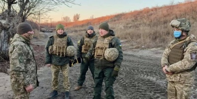 Осачук поїхав на передову, щоби привітати військових - фото
