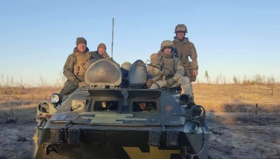 Осачук поїхав на передову, щоби привітати військових - фото