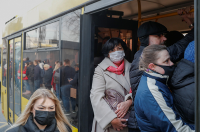 Школи, дитсадки та виші – на замок: у МОЗ розкрили сценарій локдауну