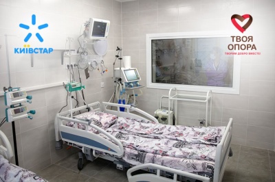 У Чернівцях міська лікарня №1 отримала нове обладнання для лікування COVID-19