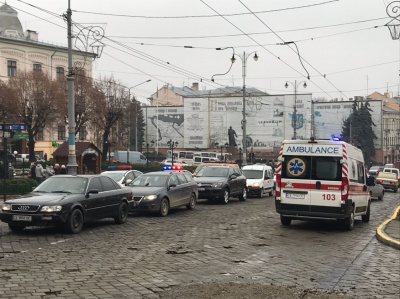 У Чернівцях повідомили про замінування міської ради