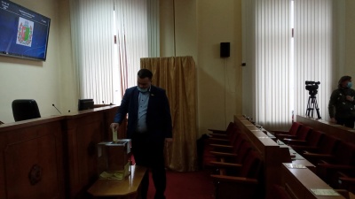 Вибори голови Чернівецької облради: до голосування на бюлетенях виявили позначки