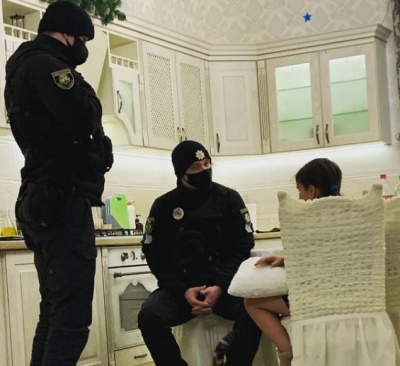 "Світ не складається з TikTok": співачка Приходько викликала копів до дочки