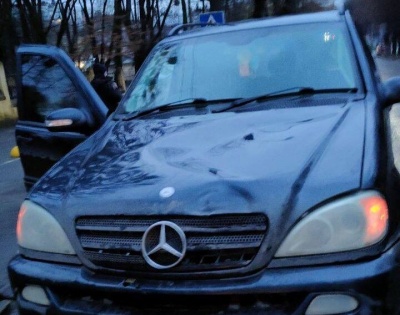 ДТП у Чернівцях: на пішохідному переході збили жінку
