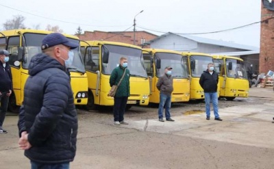 На Буковині перевізники попереджають пасажирів про підвищення вартості проїзду в маршрутках