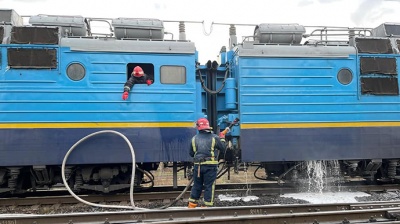 На Рівненщині загорівся електропотяг в якому перебували понад 250 людей