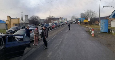 "Тарифний" протест докотився до ще одного села на Буковині - фото