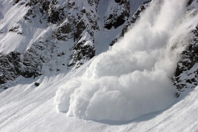 Штормове попередження: на Прикарпатті буде туманно, у горах – небезпека снігових лавин