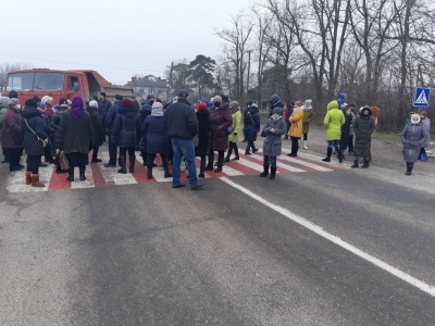 Ще одне село Буковини вийшло на акцію протесту проти підвищення тарифів на газ