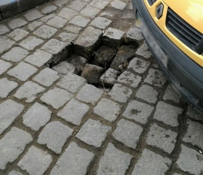 У центрі Чернівців перекладуть бруківку: названо вулиці, де проведуть ремонт