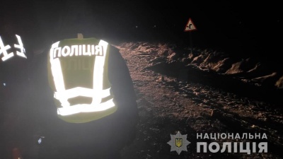 Трагічна аварія на Буковині: невідомий збив на смерть молоду жінку і втік з місця пригоди