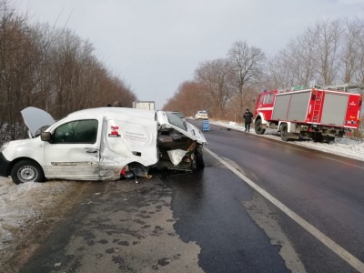 Чернівчанин на Renault протаранив Volkswagen, один чоловік травмувався